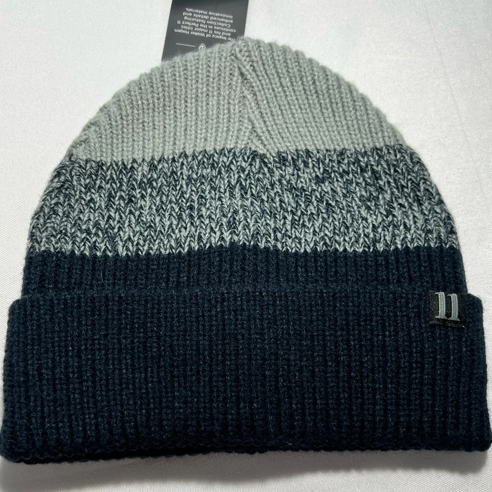 Walter Hagen Men's Golf Beanie knit cuffed hat cozy Two tone navy gray one size